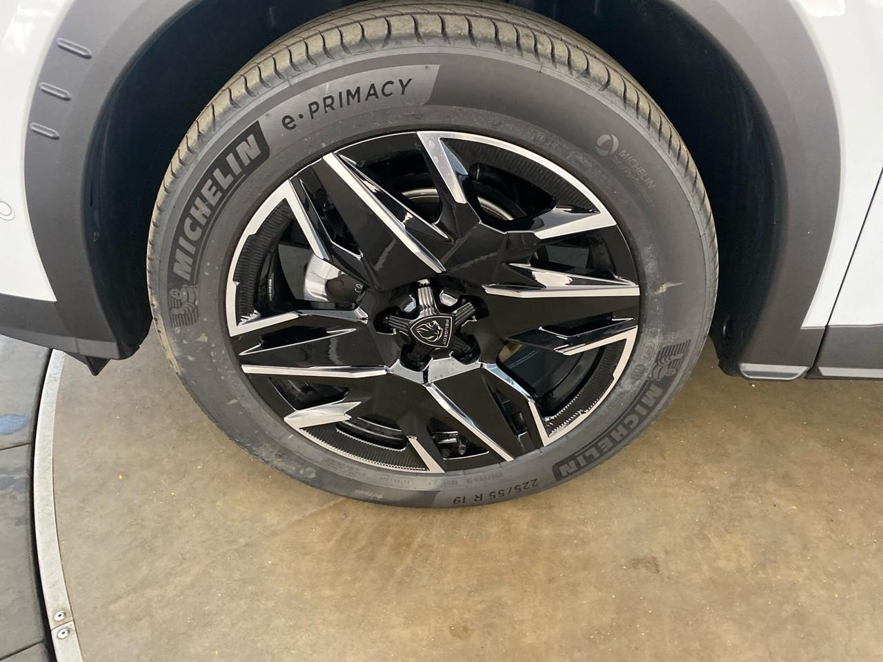Peugeot 3008 hybrid 145 e-dcs6 allure — photo 11