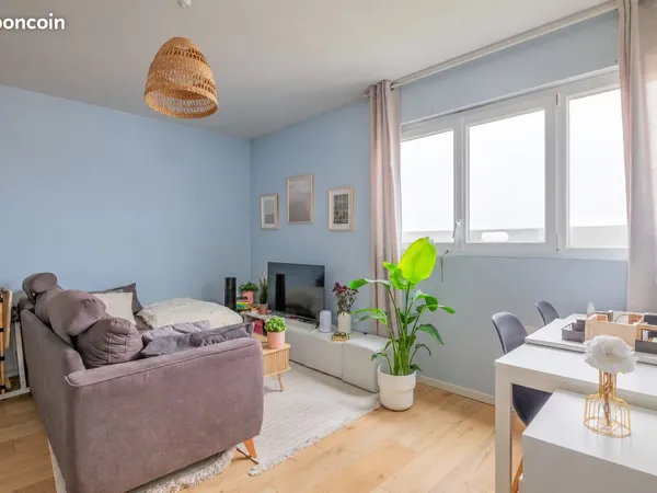 T2 meublé La Doua - 850 TTC