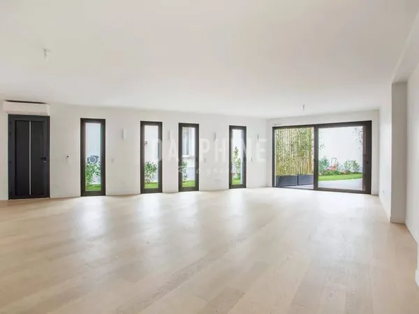 Maison 5 pièces 194 m²