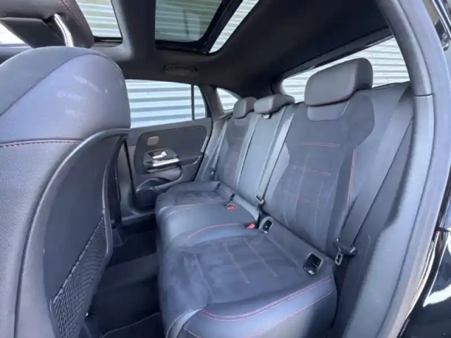 Mercedes Gla 250 e hybrid eq amg line — photo 15