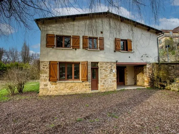 Maison de bourg 8 pièces 225 m²