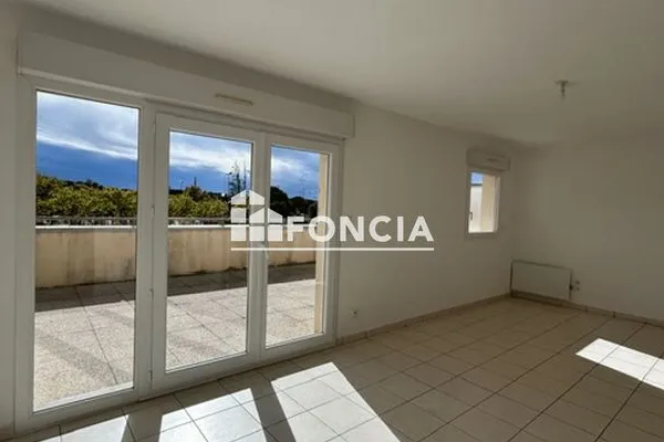 Appartement 1 pièce 63 m²