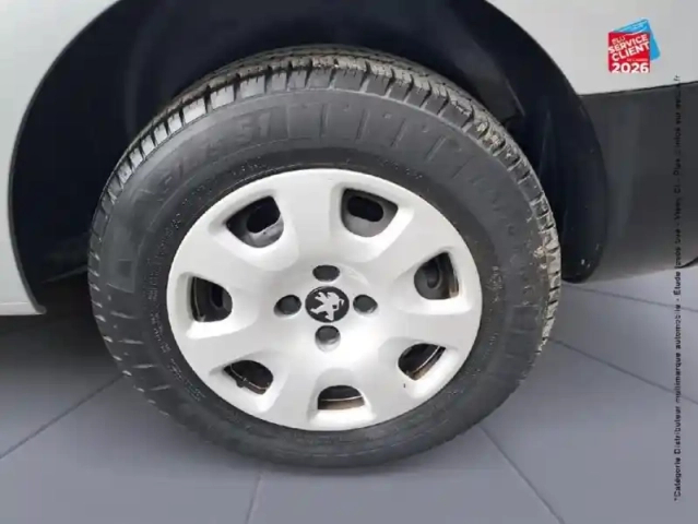 Peugeot Partner standard electrique 67ch premium — photo 25