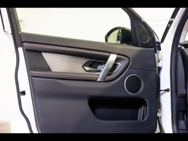 Land Rover Discovery Sport p300e r-dynamic s awd bva — photo 21