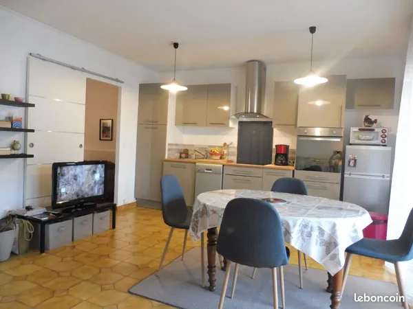 Studio meublé de 31 m² avec loggia et parking