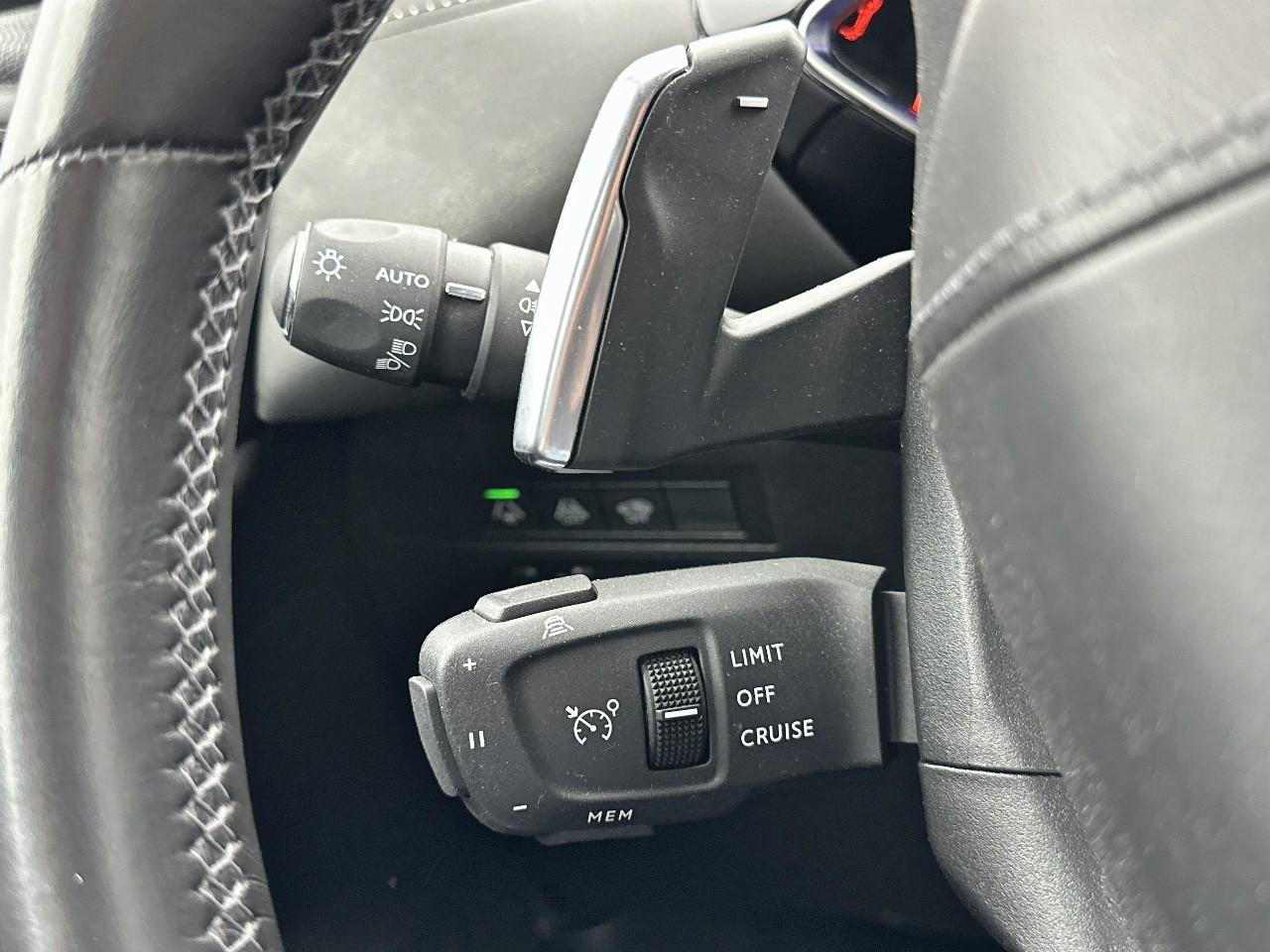 Ds Ds 3 crossback puretech 155 eat8 louvre — photo 17