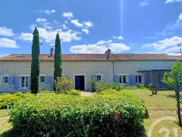 Maison 8 pièces 657 m²