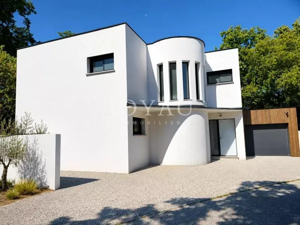 Vends maison récente - 233.69m² - 5 pièces, 4 chambres - Tournefeuille 31170