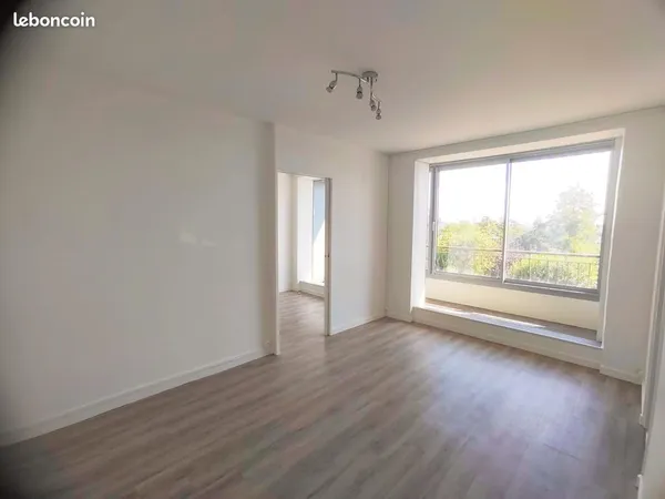 Charmant T2 avec balcon et vue imprenable sur Lyon