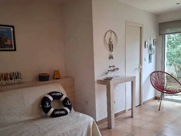 Studio avec terrasse