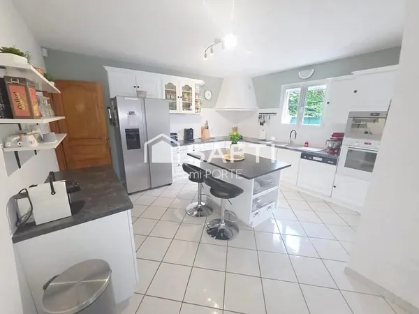Maison 5 pièces 160 m²