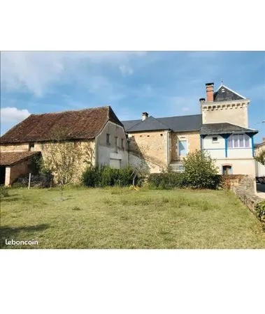 Maison avec jardin et grange