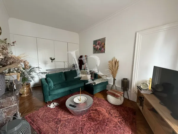 Charmant appartement avec balcon - centre ville