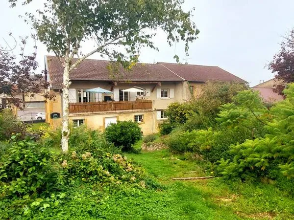 Maison 9 pièces 223 m²
