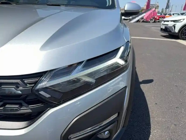 Dacia Sandero tce 90 - 22 — photo 28