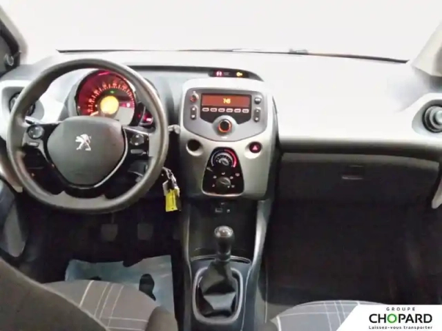 Peugeot 108 1.2 puretech 82ch bvm5 — photo 23