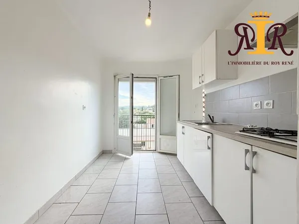 Appartement T3 de 59m² env avec place de stationnement privativ