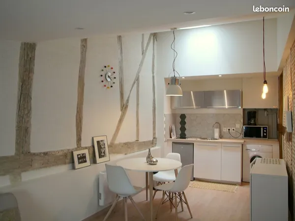 Appartement meublé de 33 m2 - charme, centre historique et climatisation
