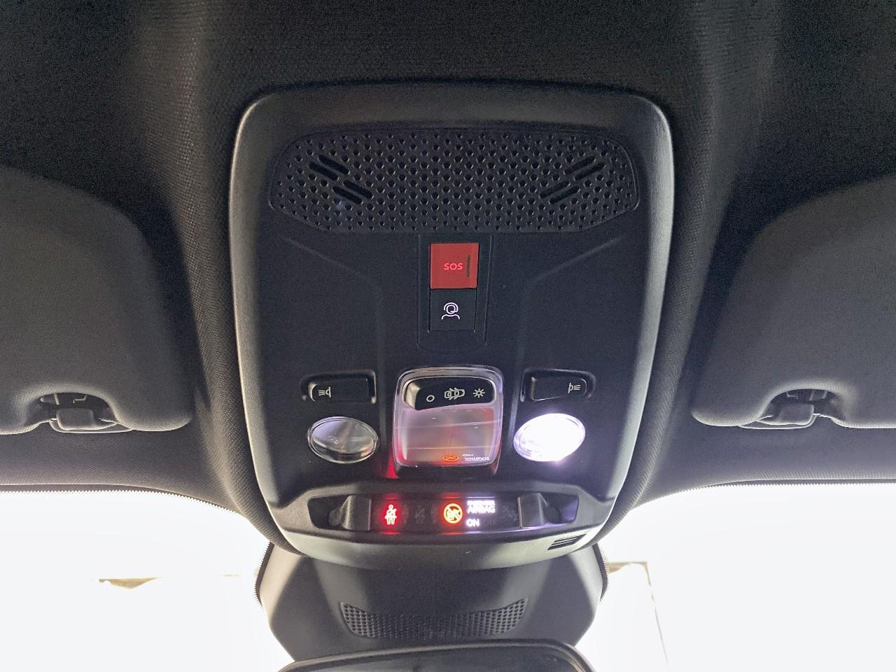 Peugeot 2008 hybrid 145 ch e-dcs6 allure — photo 19