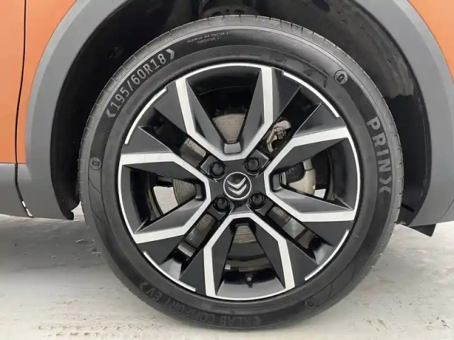Citroën C4 e- 136 ch automatique — photo 22