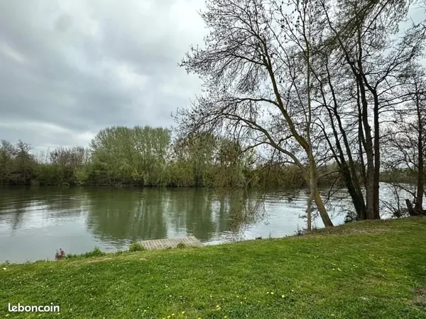 Terrain 2 020 m² Porte Joie