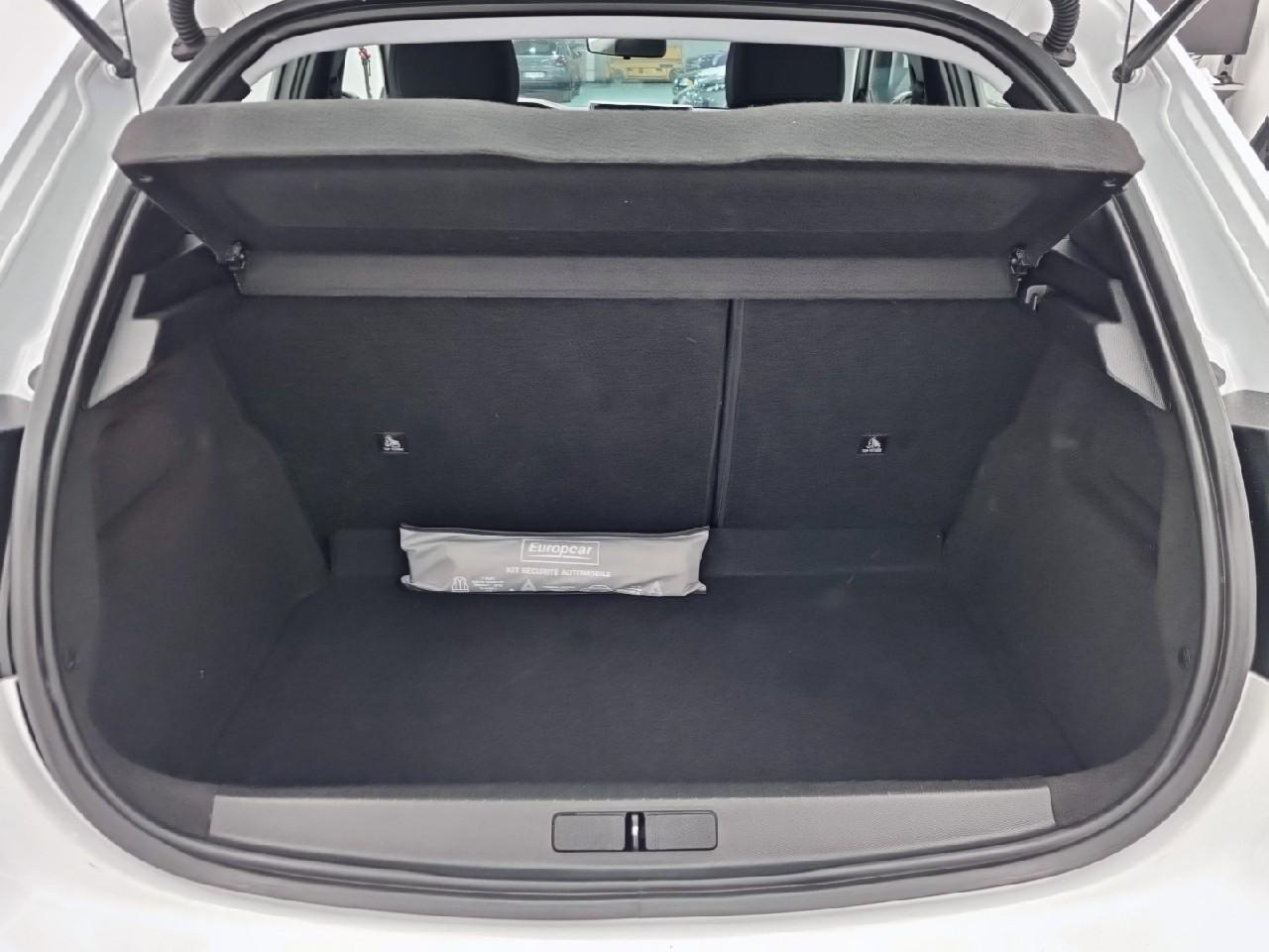 Peugeot 208 100 s&s bvm6 style — photo 14