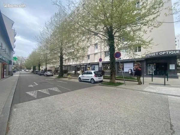 Local commercial 50 m²