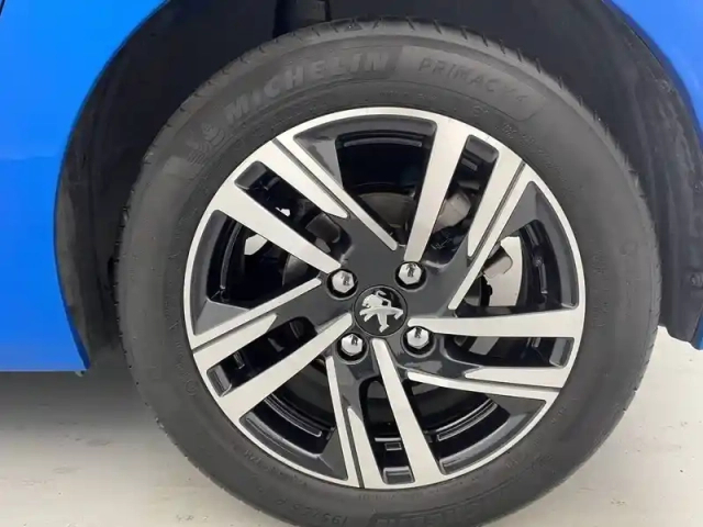 Peugeot 208 puretech 100 s&amp;s bvm6 — photo 16