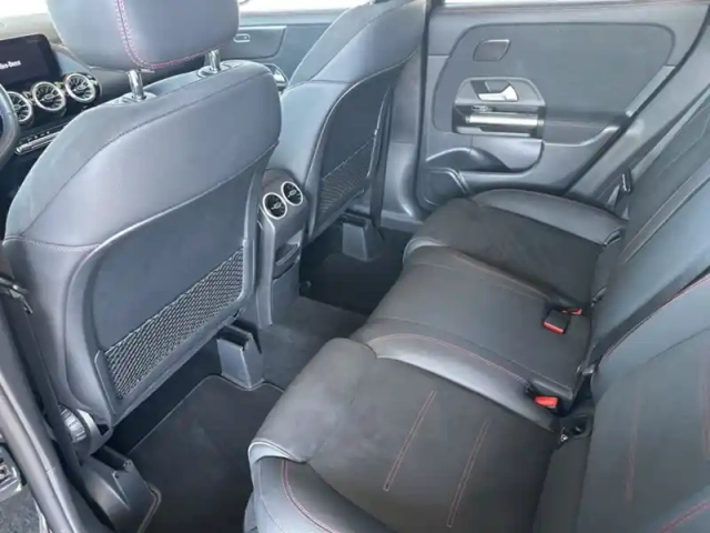Mercedes Gla 250 e hybrid eq amg line — photo 18