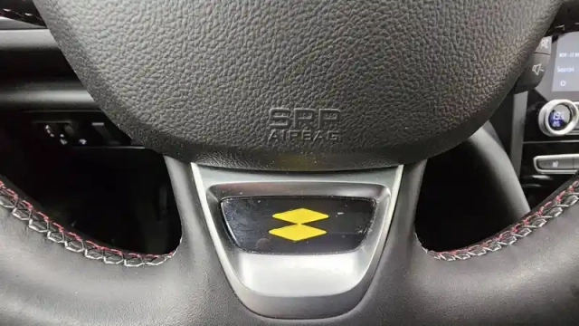 Renault Megane mégane iv berline e-tech plug-in hybride 160 — photo 47