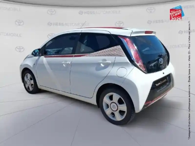 Toyota Aygo 1.0 vvt-i 69ch x-glam 5p — photo 8