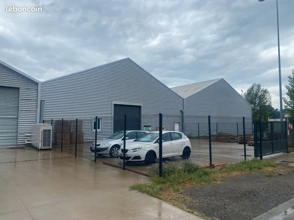 Locaux d'activité de 400 à 3000M2