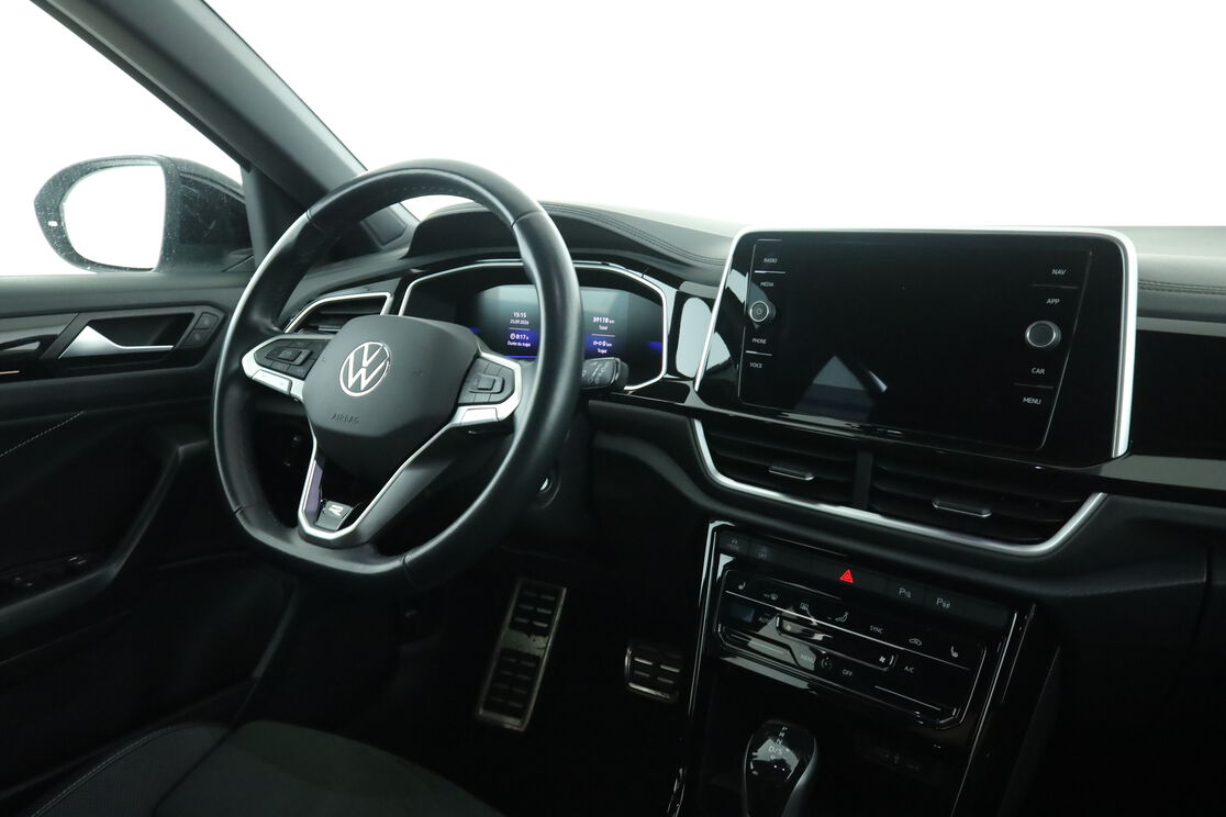 Volkswagen T-Roc 2.0 TDI R-Line DSG7 — photo 12