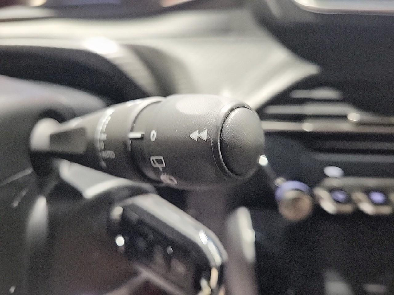 Peugeot 2008 100 s&s bvm6 style — photo 21