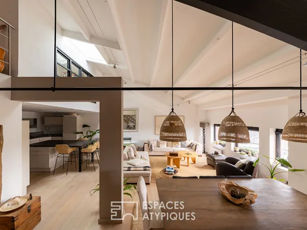Vends loft 148m² avec terrasse dans une ancienne poterie