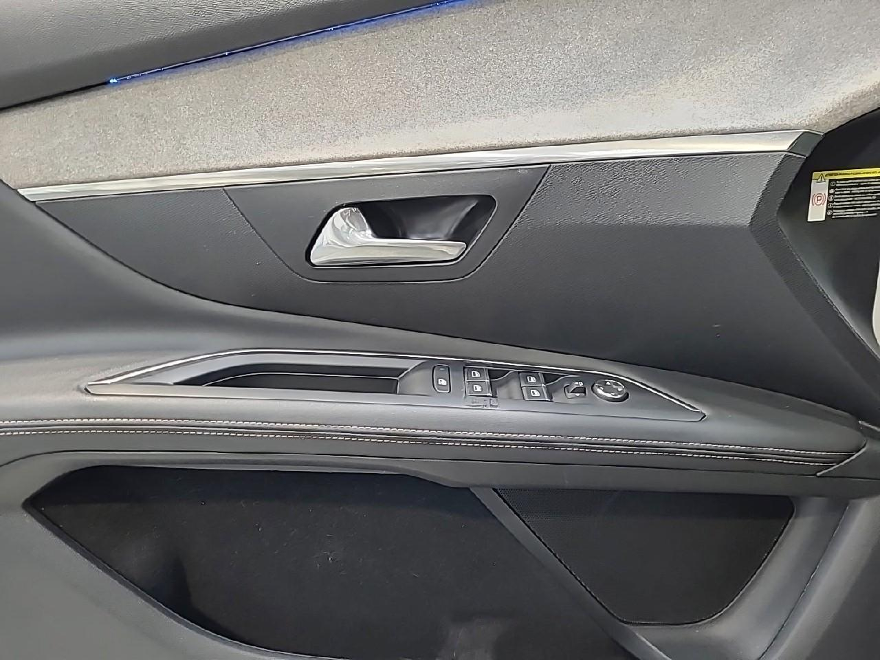 Peugeot 3008 puretech 130ch s&s eat8 gt — photo 30