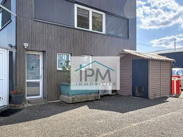 Local 39 m² BISCHHEIM