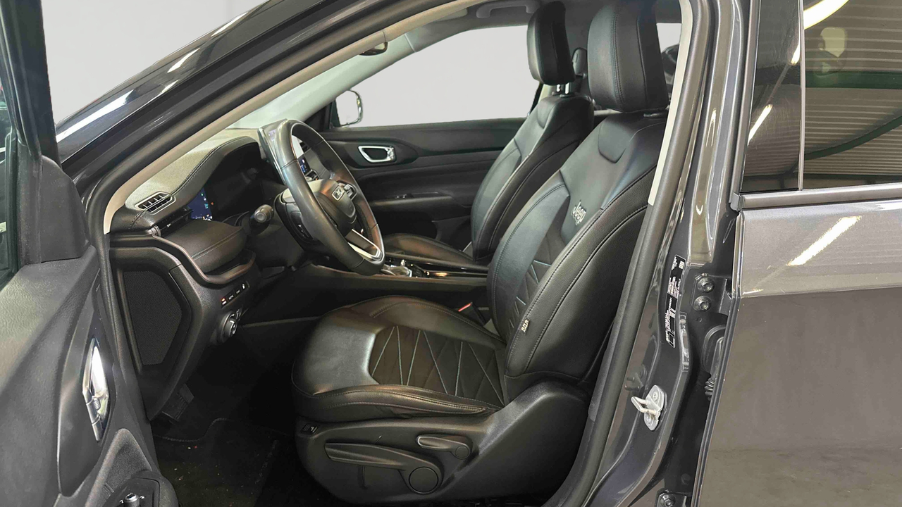 Jeep Compass 1.3 PHEV T4 240 ch 4xe eAWD — photo 42