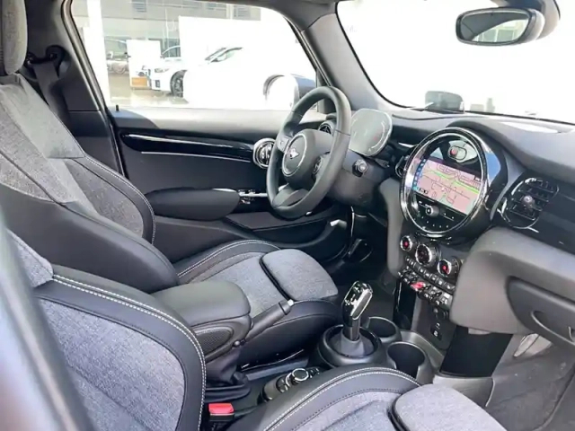 Mini Mini hatch 5 portes cooper 136 ch bva7 — photo 21