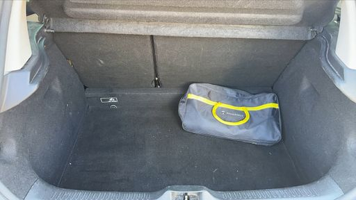 Renault Clio 0.9 TCe 90 - Intiale Paris – 2016 – 96153 km – Essence – Boîte Manuelle — photo 26