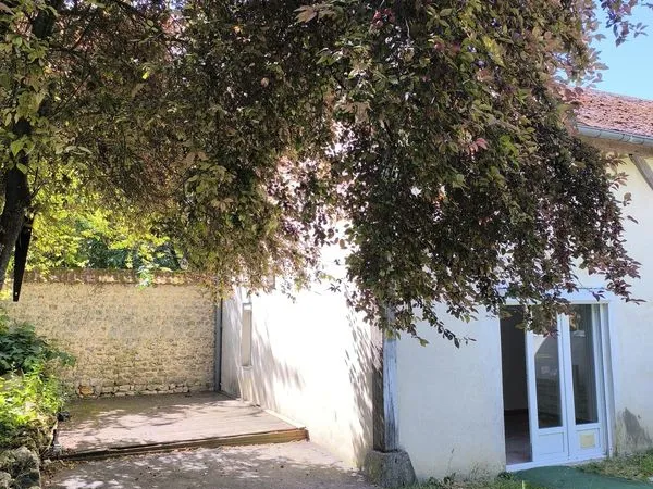 Maison F2 agréable et lumineuse de 65 m 2 à 20 ' de Chartres