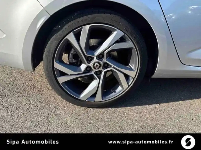 Renault Megane mégane iv estate dci 165 energy edc — photo 24