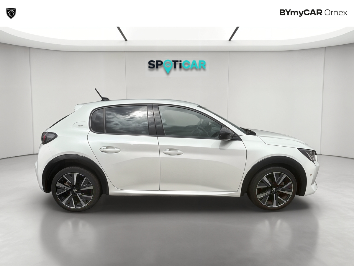 Peugeot 208 PureTech 100 S&amp;S EAT8 — photo 6