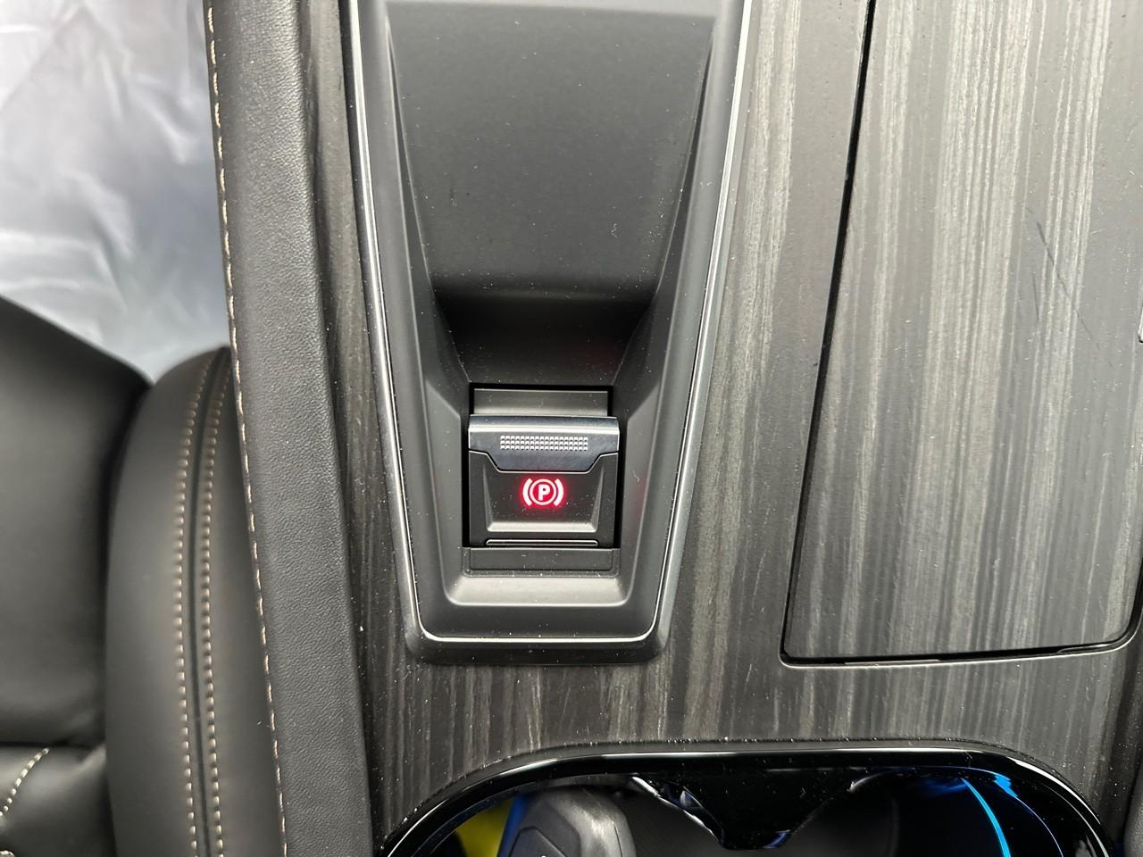 Peugeot 508 sw hybrid 225 e-eat8 gt — photo 19