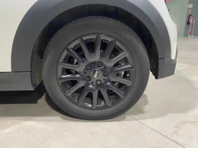Mini Mini cooper 136ch  edition camden bva7 — photo 9