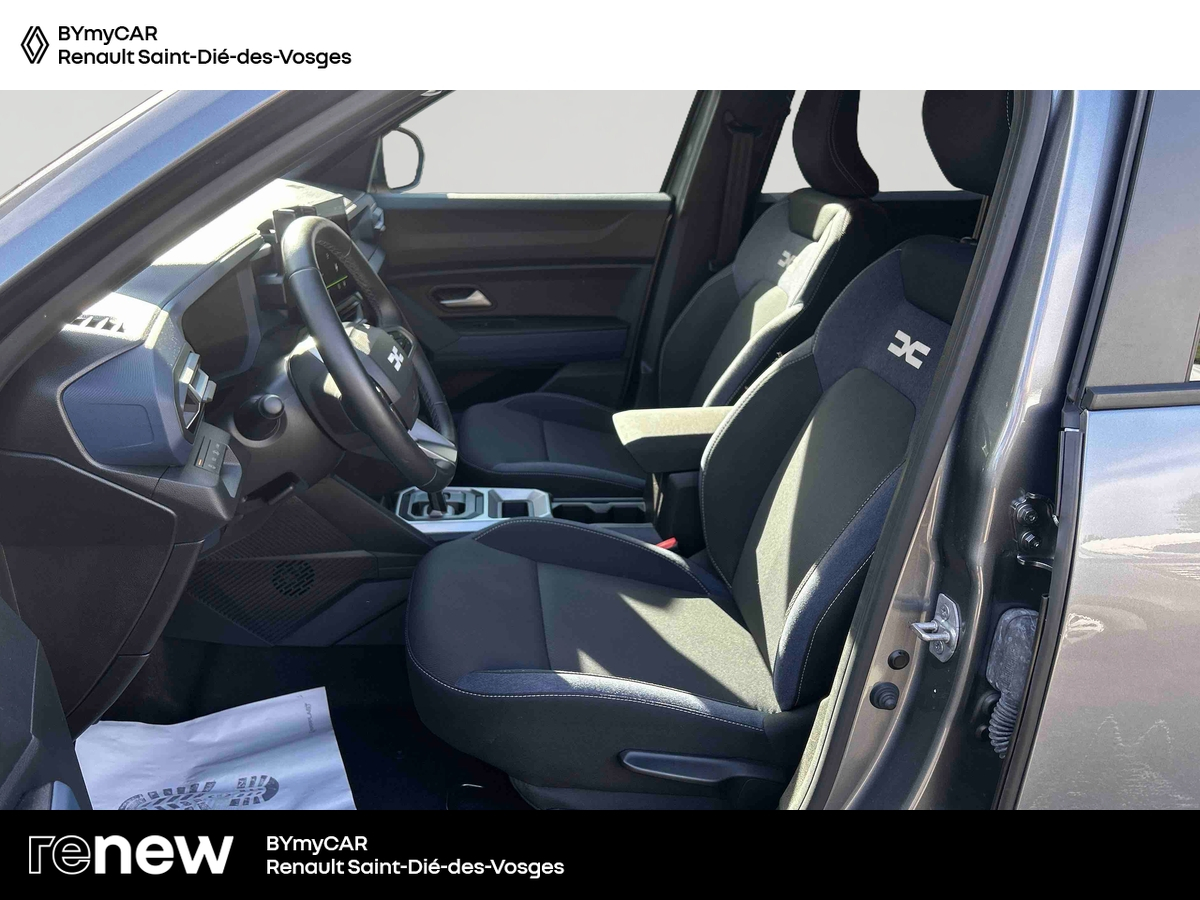 Dacia Duster Hybrid 140 — photo 11