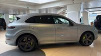 Porsche Cayenne 4.0 V8 680ch Turbo S E-Hybrid — photo 4