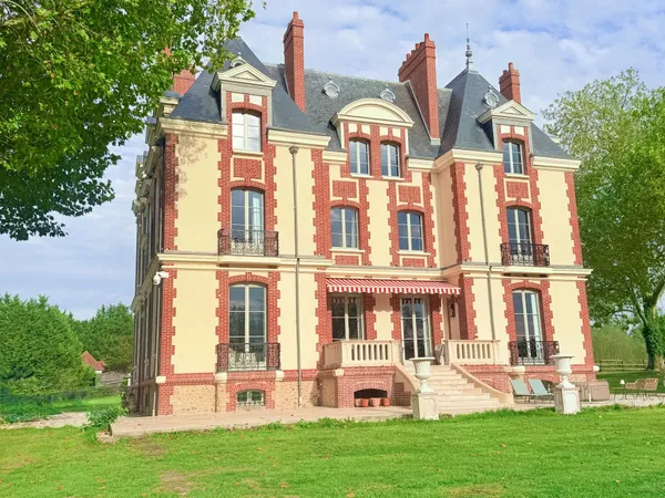 Château équestre de 560 m² sur 7,8 ha près de Deauville