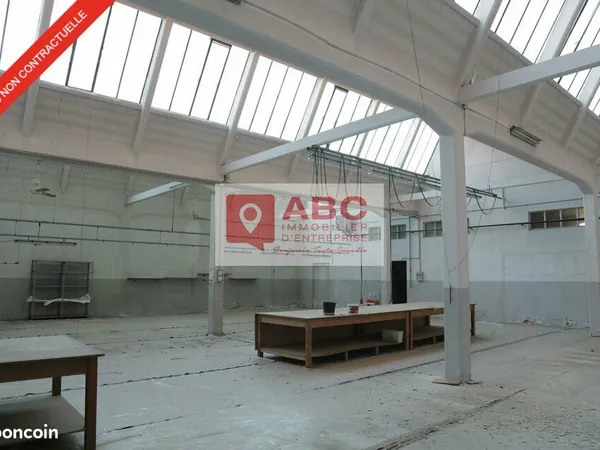LOCAL D'ACTIVITE 811 m² NÎMES