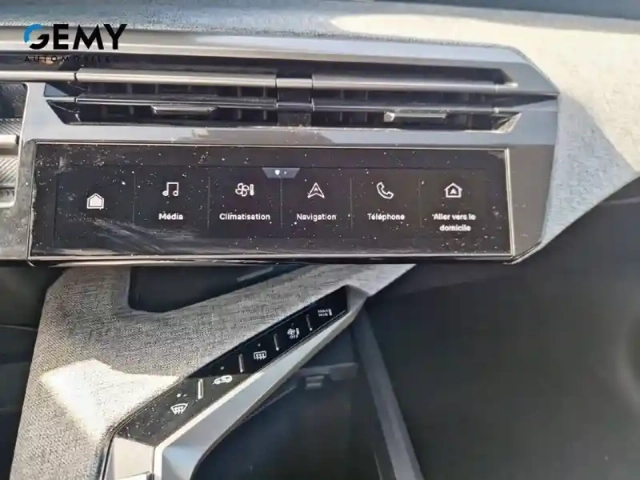 Peugeot 5008 electrique 210 ch 73 kwh — photo 13
